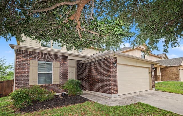 3-bedroom rental at 10714 Ranchland Fox in San Antonio, TX — photo 3