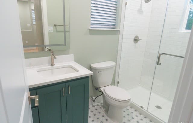 1-bedroom rental at 114 Glenwood Ct Unit 2 in San Antonio, TX — photo 5