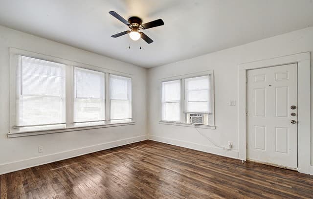2-bedroom rental at 3314 Perez Unit 102 in San Antonio, TX — photo 4