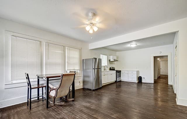 2-bedroom rental at 3314 Perez Unit 101 in San Antonio, TX — photo 3