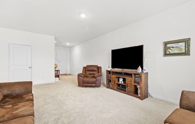 4-bedroom rental at 12858 Cygnus in San Antonio, TX — photo 3