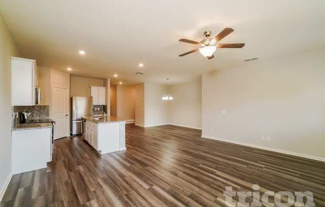3-bedroom rental at 14332 Gunsight Pass in San Antonio, TX — photo 4