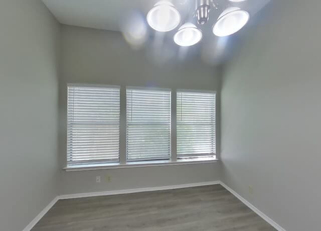 3-bedroom rental at 8058 Pioneer Trail in San Antonio, TX — photo 3