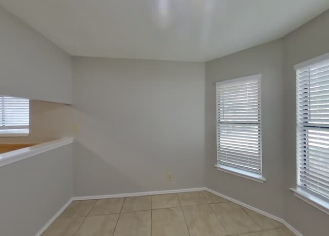 3-bedroom rental at 8058 Pioneer Trail in San Antonio, TX — photo 4