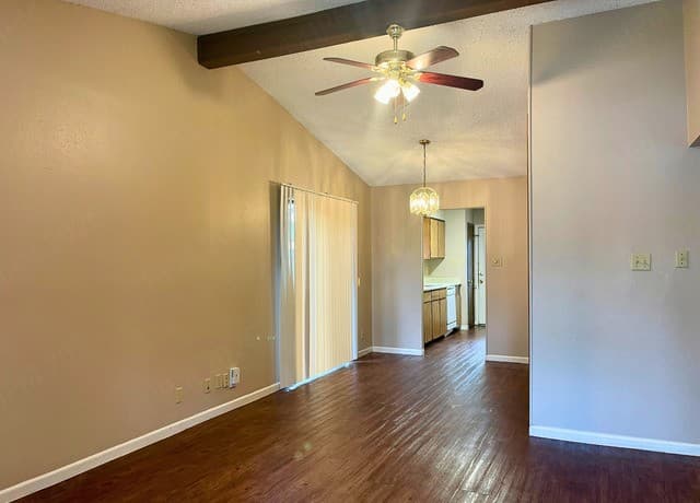2-bedroom rental at 5308 Gawain Dr in San Antonio, TX — photo 3