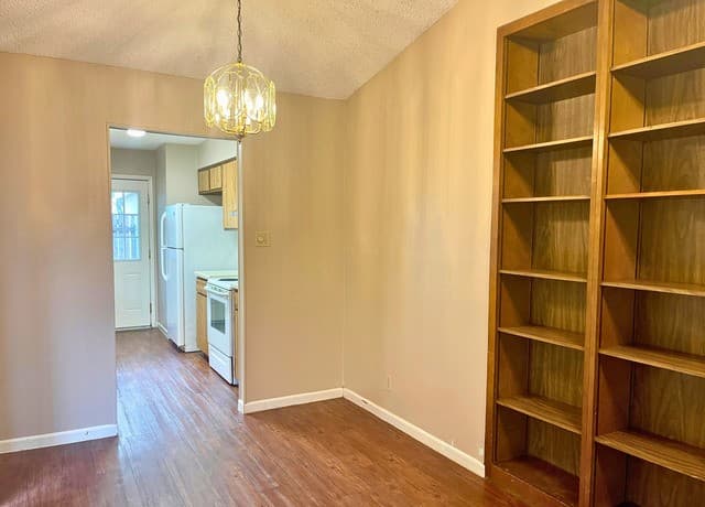 2-bedroom rental at 5308 Gawain Dr in San Antonio, TX — photo 5