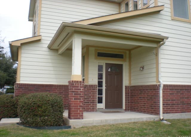 3-bedroom rental at 13330 Bristow Dawn in San Antonio TX