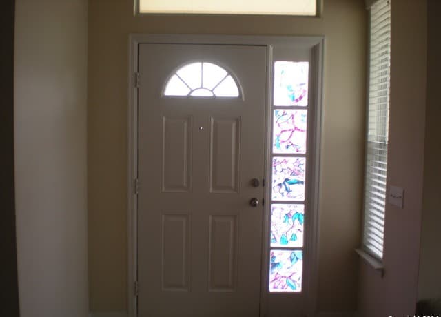 3-bedroom rental at 13330 Bristow Dawn in San Antonio, TX — photo 5