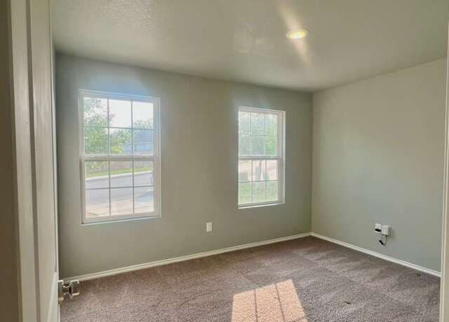 3-bedroom rental at 10239 Robbins in San Antonio, TX — photo 2