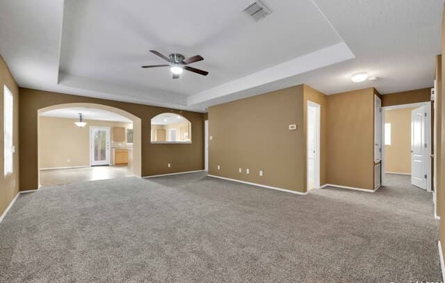 3-bedroom rental at 8811 Laguna Fls in San Antonio, TX — photo 4