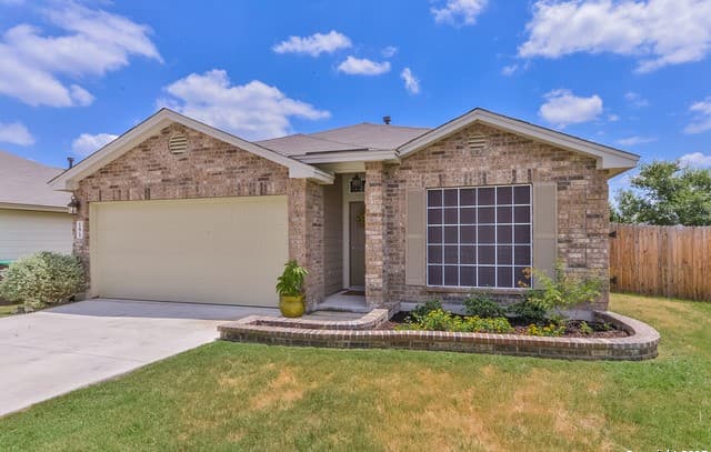 3-bedroom rental at 191 Quiet Elk in San Antonio TX