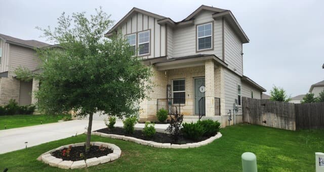 3-bedroom rental at 1275 Yellow Warbler Run in San Antonio, TX — photo 3
