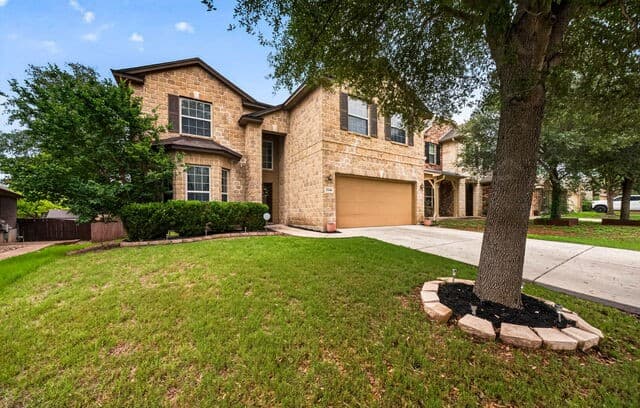 4-bedroom rental at 5646 Lilac Willow in San Antonio, TX — photo 3