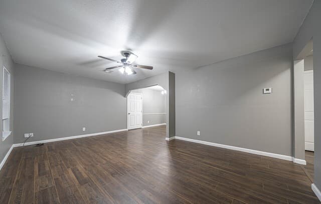3-bedroom rental at 2313 Texas Ave in San Antonio, TX — photo 5