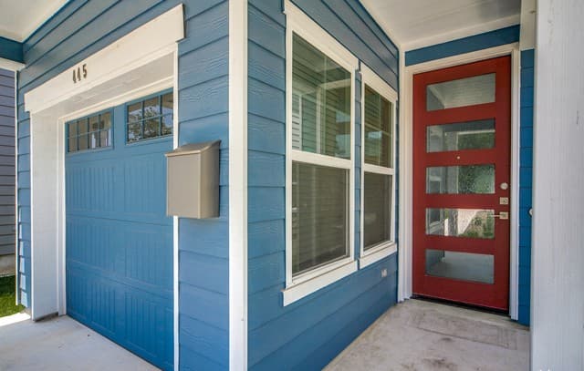 3-bedroom rental at 445 Natalen in San Antonio, TX — photo 3