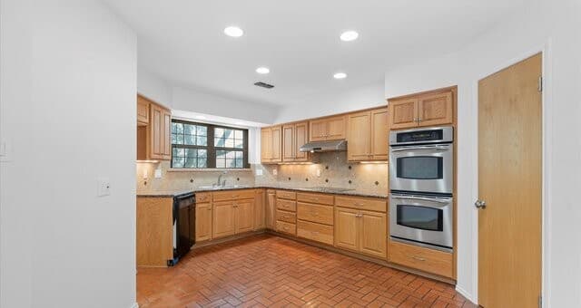 3-bedroom rental at 3455 River Path in San Antonio, TX — photo 5