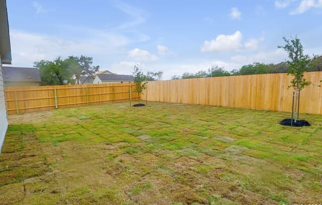 3-bedroom rental at 10307 Devon Wheel in San Antonio, TX — photo 2