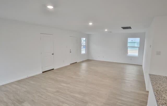 3-bedroom rental at 10307 Devon Wheel in San Antonio, TX — photo 5