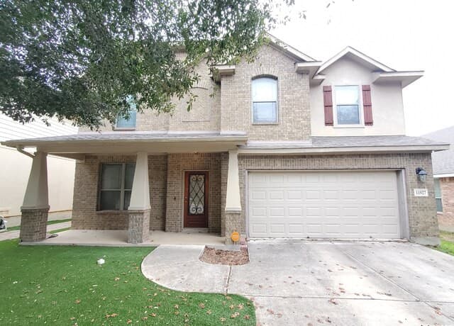 5-bedroom rental at 11927 Jasmine Way in San Antonio TX