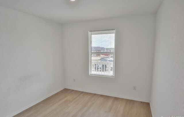 4-bedroom rental at 5950 Frisbee Path in Converse, TX — photo 2