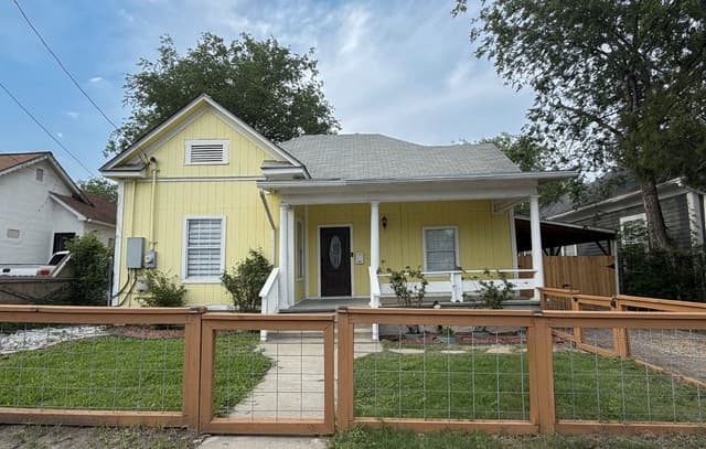 3-bedroom rental at 123 Park Ct in San Antonio TX