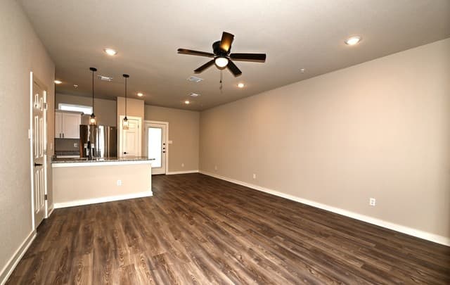 3-bedroom rental at 11326 Clearmine Unit 104 in San Antonio, TX — photo 4