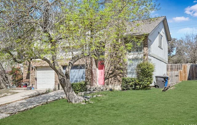 3-bedroom rental at 7923 Santa Catalina in San Antonio, TX — photo 3