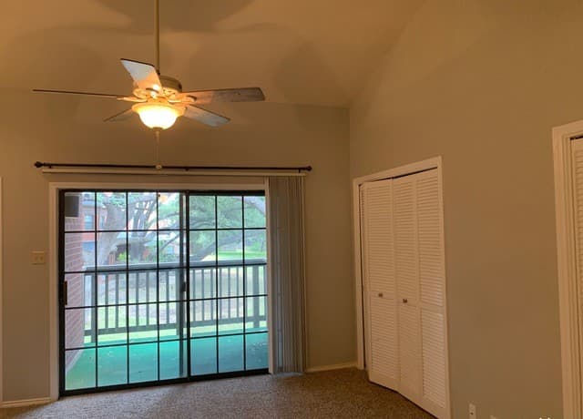 1-bedroom rental at 7930 Roanoke Run Unit 904 in San Antonio, TX — photo 5
