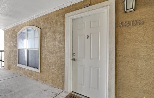 2-bedroom rental at 7323 Snowden Rd Unit 3305 in San Antonio, TX — photo 2