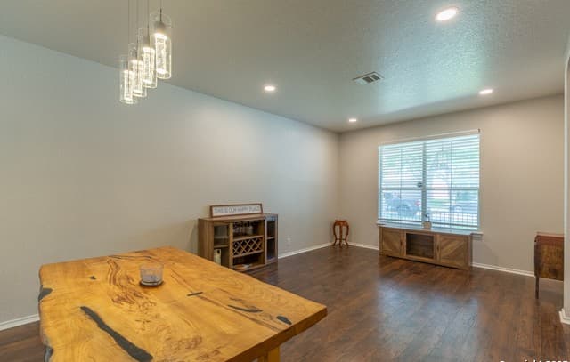 4-bedroom rental at 429 Sorenstam in Cibolo, TX — photo 3