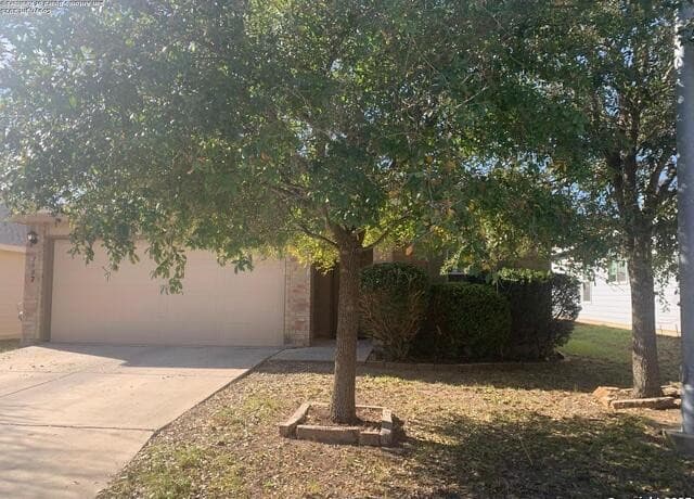 3-bedroom rental at 7502 Paraiso Pt in Boerne TX