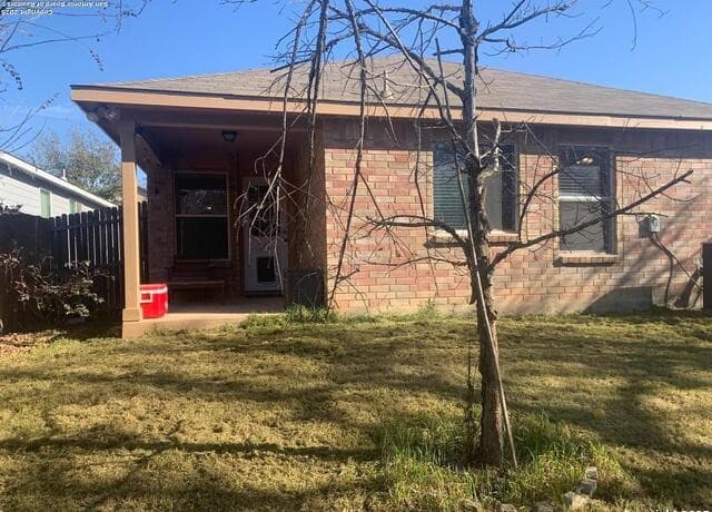 3-bedroom rental at 7502 Paraiso Pt in Boerne, TX — photo 3