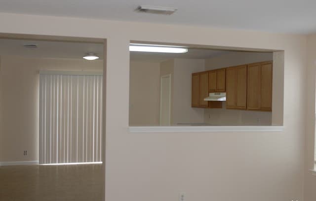 3-bedroom rental at 71 Montana Bay in San Antonio, TX — photo 3