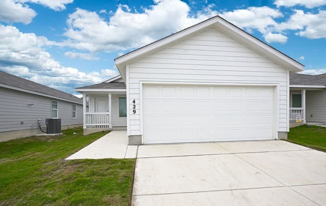 3-bedroom rental at 429 Payton Pl in Marion TX