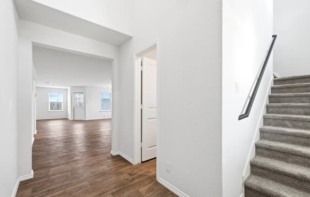 4-bedroom rental at 6814 Rondo Measure in San Antonio, TX — photo 2