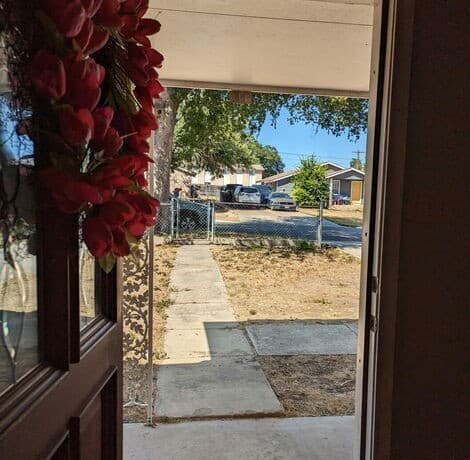 2-bedroom rental at 110 Oak Knoll Dr in San Antonio, TX — photo 3