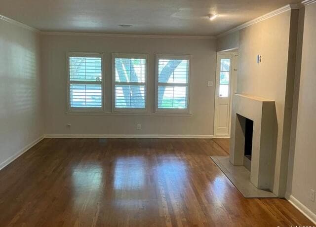 3-bedroom rental at 140 W Edgewood Pl in San Antonio, TX — photo 4
