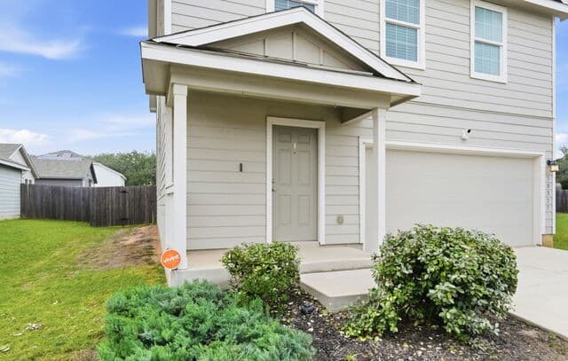 4-bedroom rental at 10317 Devon Wheel in San Antonio, TX — photo 3
