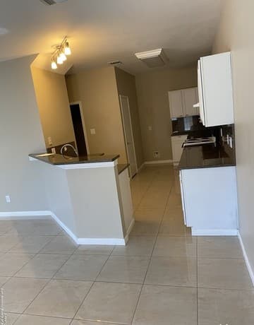 3-bedroom rental at 1326 Dezarae in San Antonio, TX — photo 3