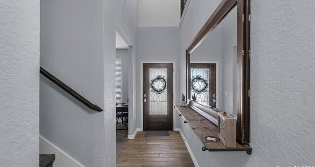 5-bedroom rental at 5526 Pin Pt in San Antonio, TX — photo 3