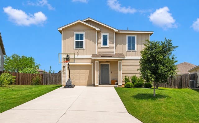 4-bedroom rental at 9570 Ranch Loop in San Antonio TX