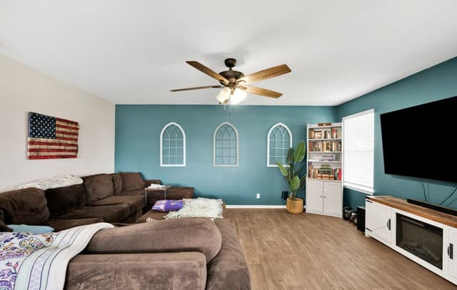 4-bedroom rental at 9570 Ranch Loop in San Antonio, TX — photo 5