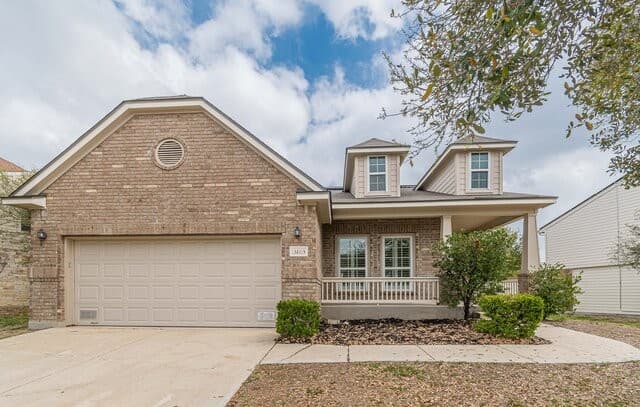 4-bedroom rental at 13803 Laramie Hill in Live Oak TX
