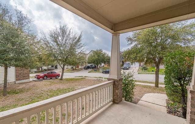 4-bedroom rental at 13803 Laramie Hill in Live Oak, TX — photo 2