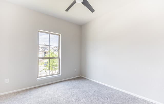 4-bedroom rental at 9438 Iron Keeper in San Antonio, TX — photo 5