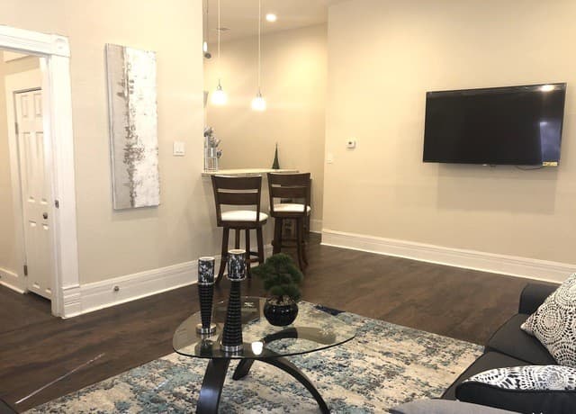 1-bedroom rental at 603 Devine St Unit 1 in San Antonio, TX — photo 5