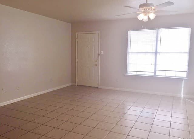 3-bedroom rental at 13025 Oconnor Cv in San Antonio, TX — photo 2