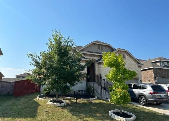 4-bedroom rental at 11911 Pitcher in San Antonio, TX — photo 3