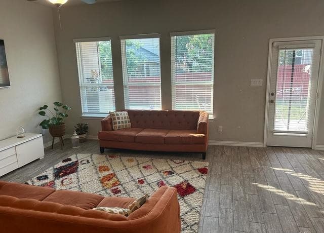 4-bedroom rental at 11911 Pitcher in San Antonio, TX — photo 4