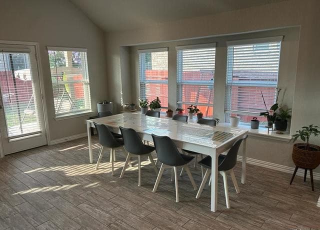 4-bedroom rental at 11911 Pitcher in San Antonio, TX — photo 5